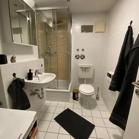 Neu Ausgestattete Und Moderne Etagenwohnung In Fuer 2 Gaeste *