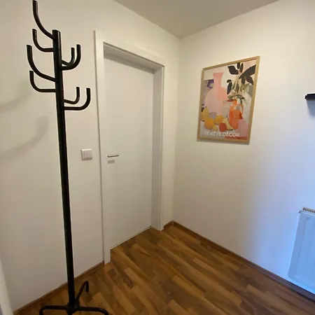 Neu Ausgestattete Und Moderne Etagenwohnung In Fuer 2 Gaeste Appartement *